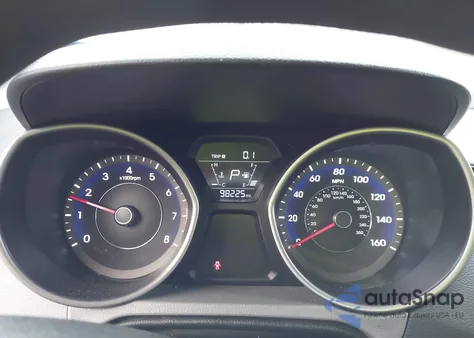 2015 Hyundai Elantra Se z USA, uszkodzony, nr VIN 5NPDH4AE6FH547426